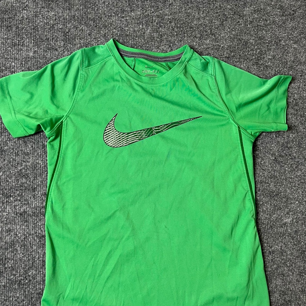 Nike Athletic Shirt Boys Size S Green Dri-Fit Short Sleeve Graphic Swoosh Logo